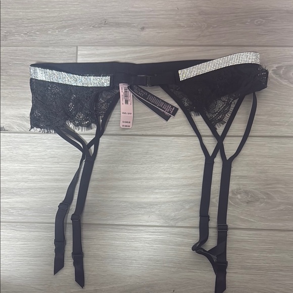 Victoria's Secret Black Lace Garter Belt - Picture 3 of 3